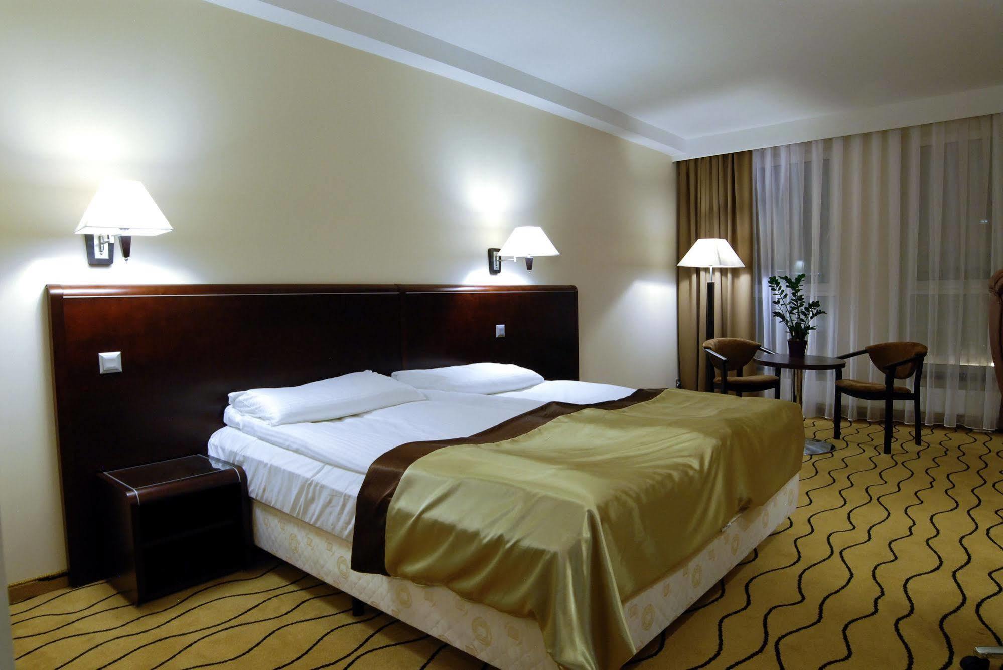 Ambasador Centrum Łódź Kamer foto