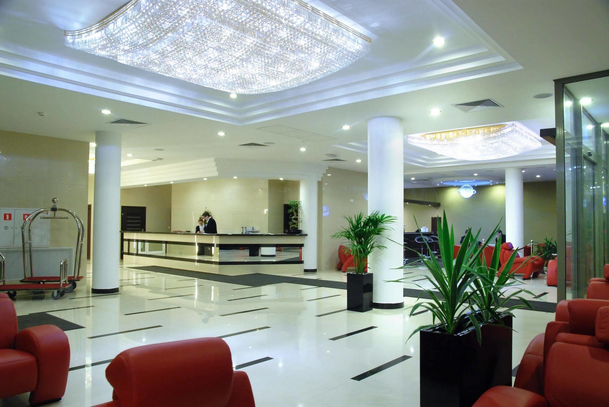 Ambasador Centrum Łódź Buitenkant foto